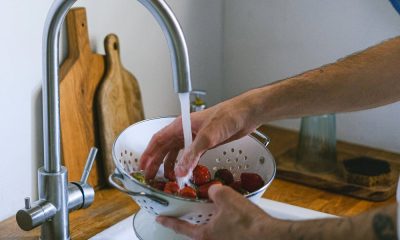 How  to Clean Strawberries